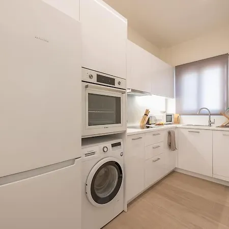 Theros, At Apartment Athens